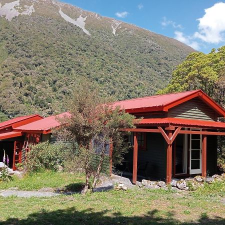 Rata Lodge Accommodation Otira Eksteriør billede