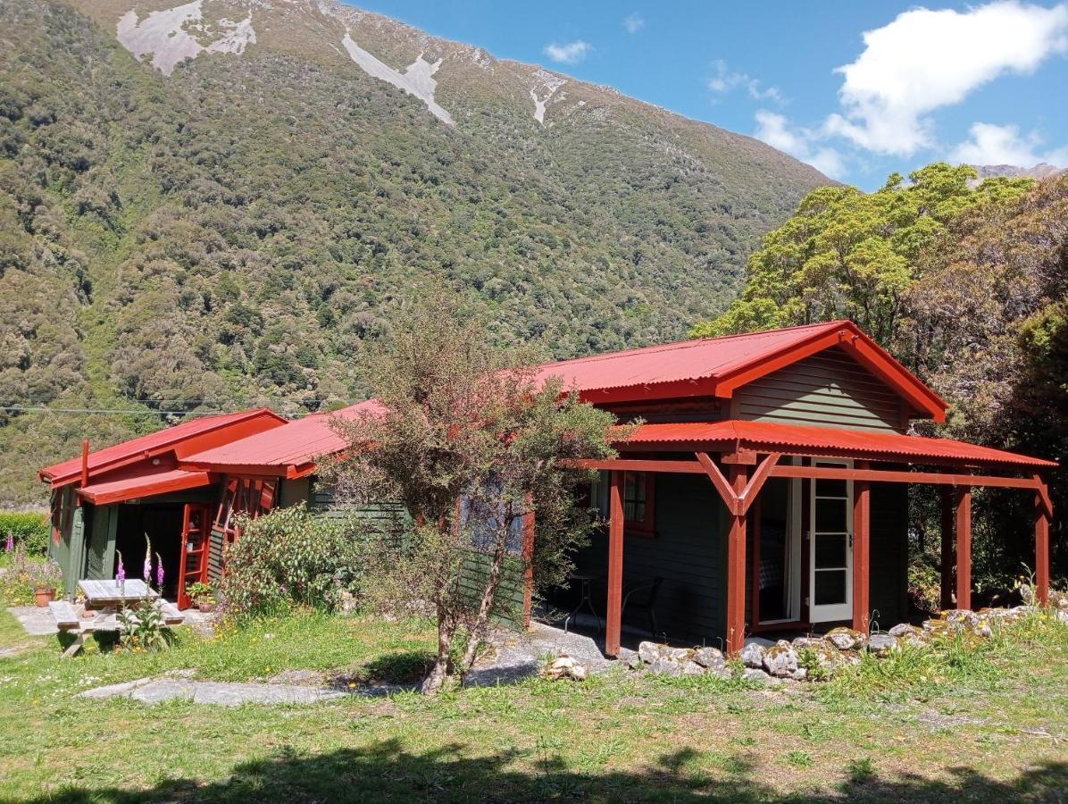 Rata Lodge Accommodation Otira Eksteriør billede